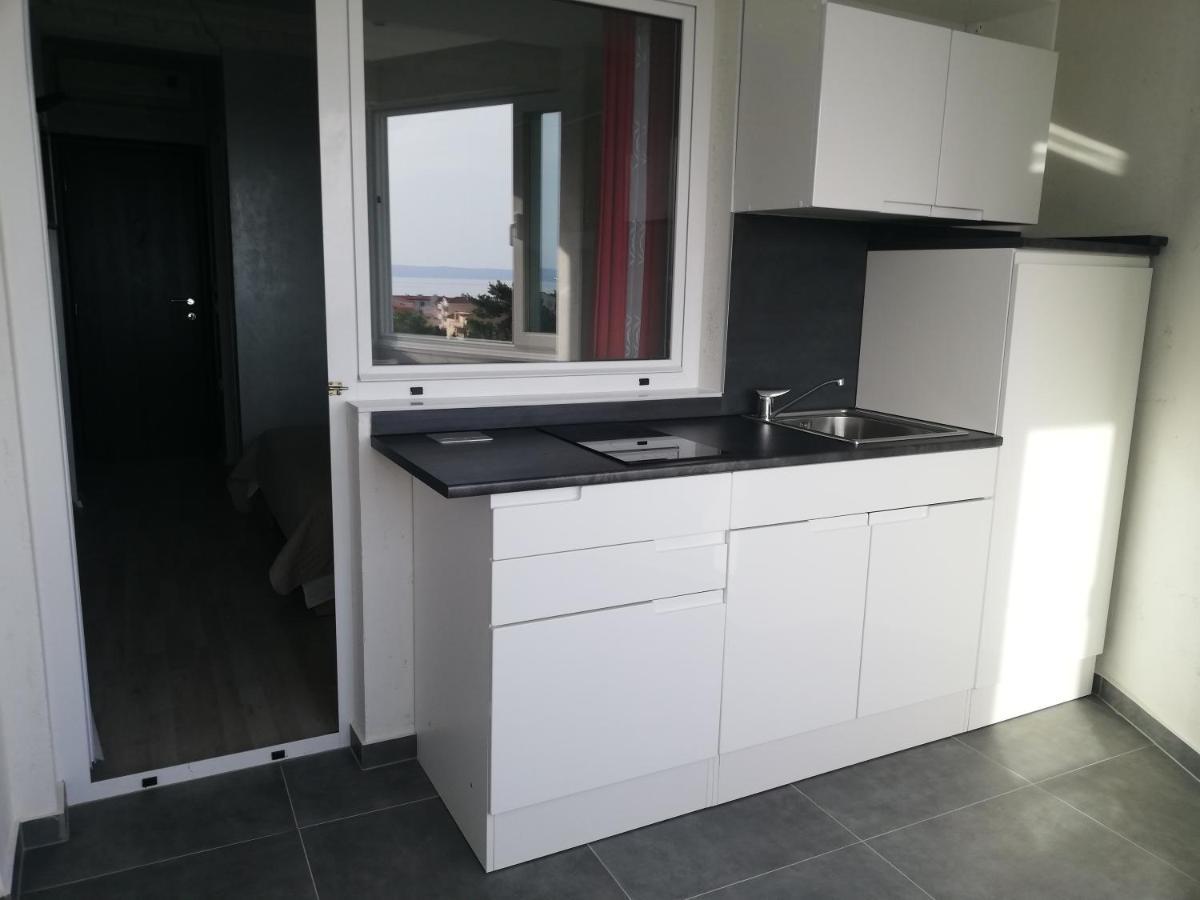 Apartmani Zoran Bilic Проманья Экстерьер фото