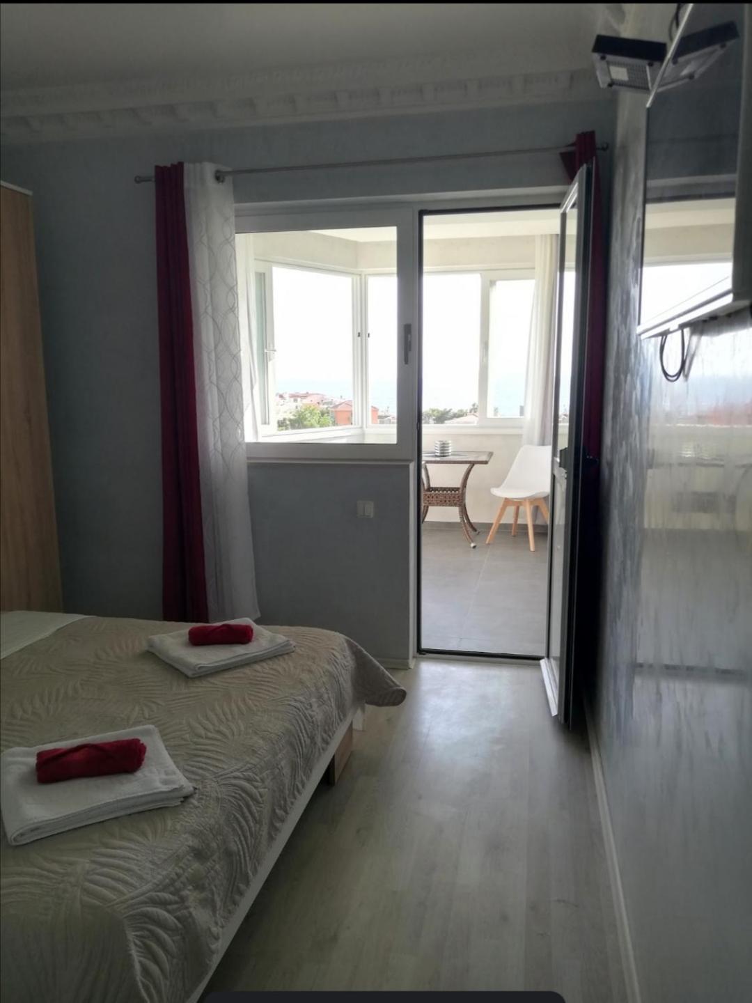Apartmani Zoran Bilic Проманья Экстерьер фото